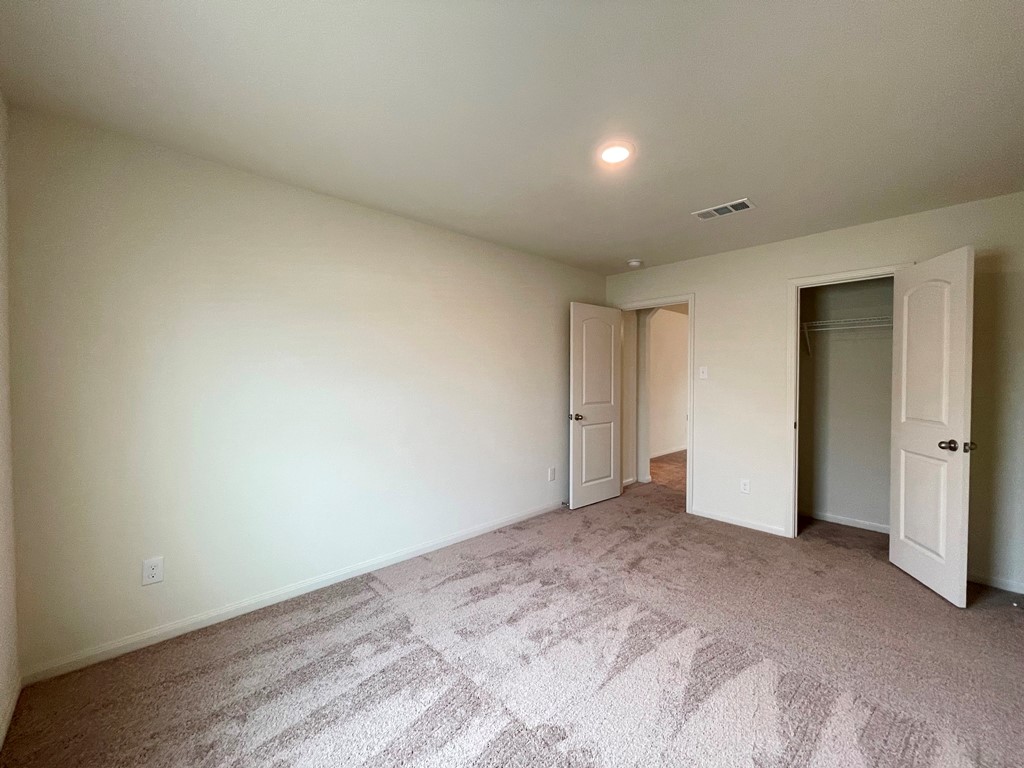 168 Allington Circle Jarrell, TX 76537 - Photo 15 of 40 a view of an empty room