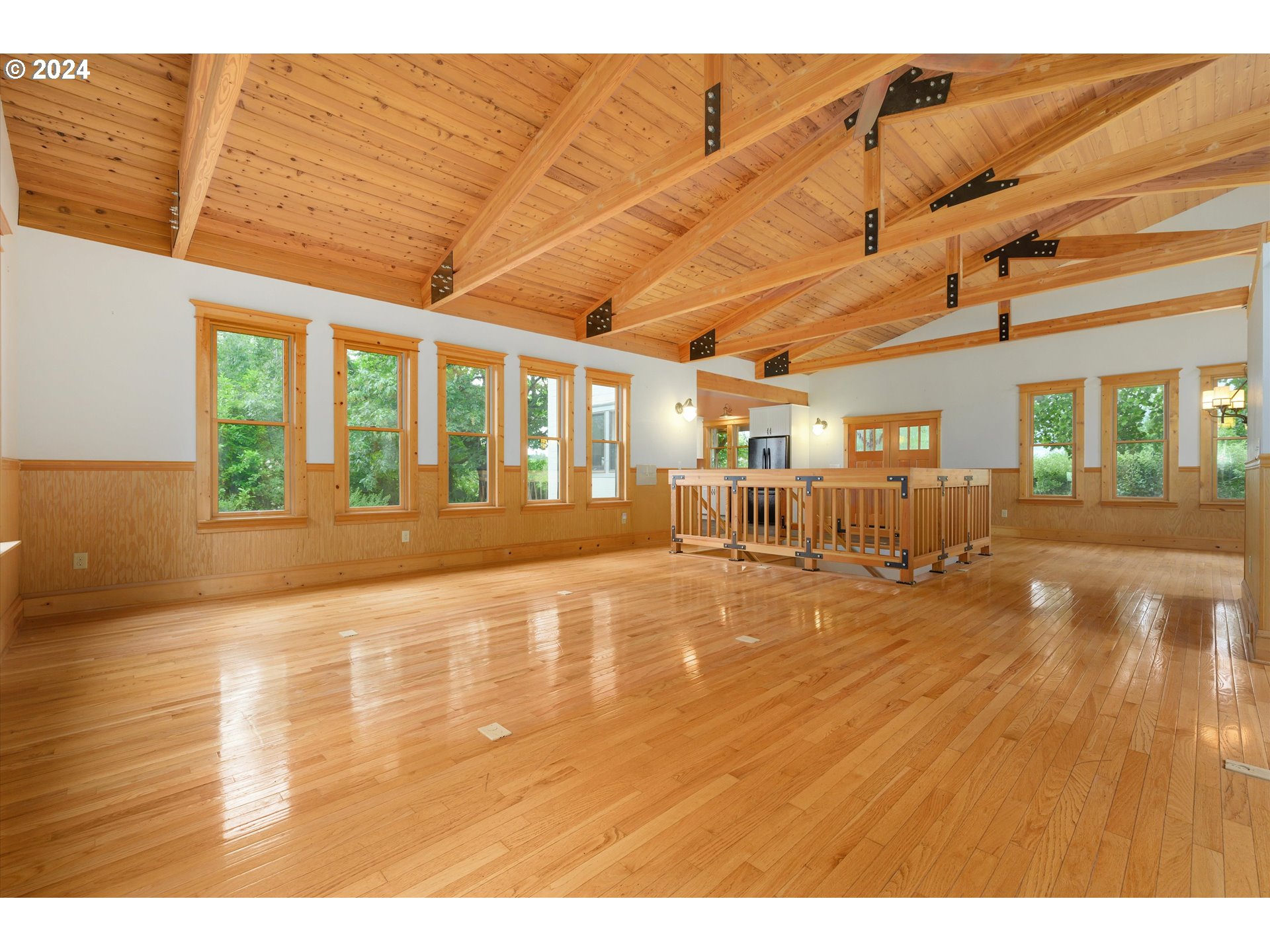 11370 Elkins Road Monmouth, OR 97361 - Photo 12 of 47 Gallery Image 12