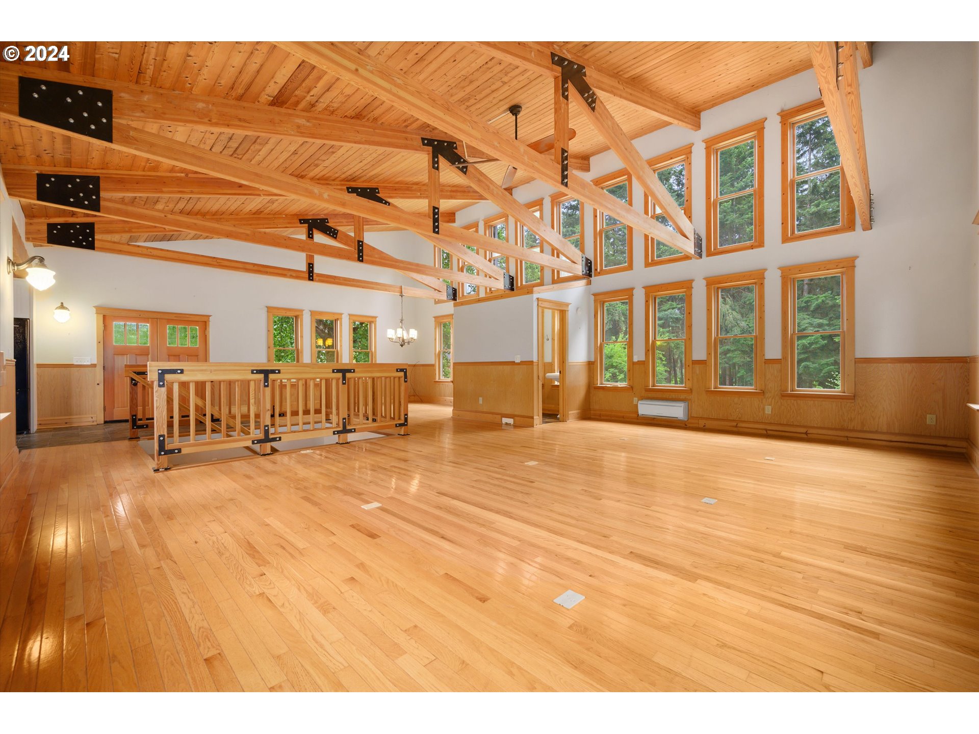 11370 Elkins Road Monmouth, OR 97361 - Photo 13 of 47 Gallery Image 13
