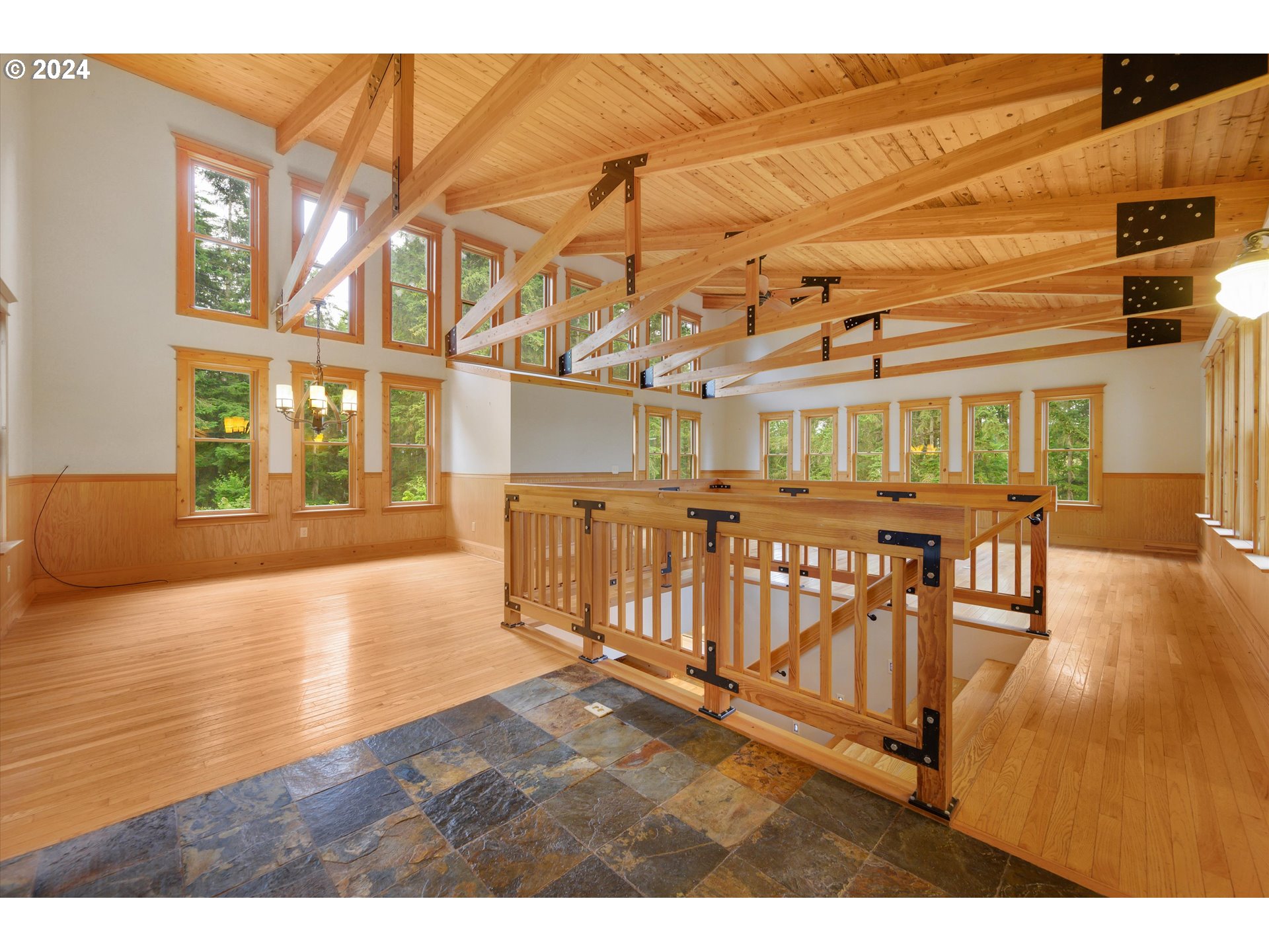 11370 Elkins Road Monmouth, OR 97361 - Photo 5 of 47 Gallery Image 5