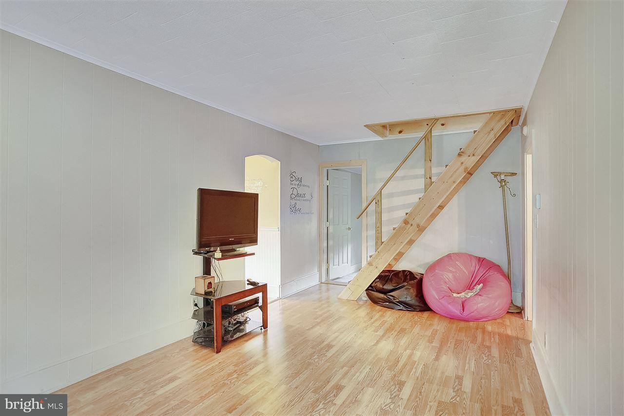 6566 Spring Road Shermans Dale, PA 17090 - Photo 9 of 24 Gallery Image 9