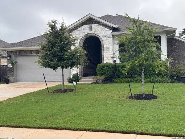 $450,000 | 142 Willamette Way, Kyle, TX 78640