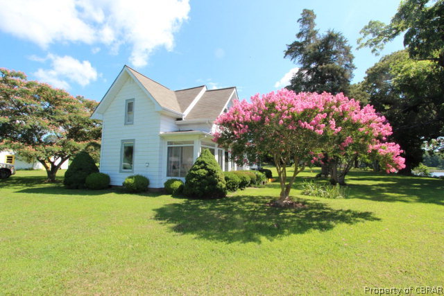 3621 Cedar Bush Road Hayes, VA 23072 - Photo 3 of 30