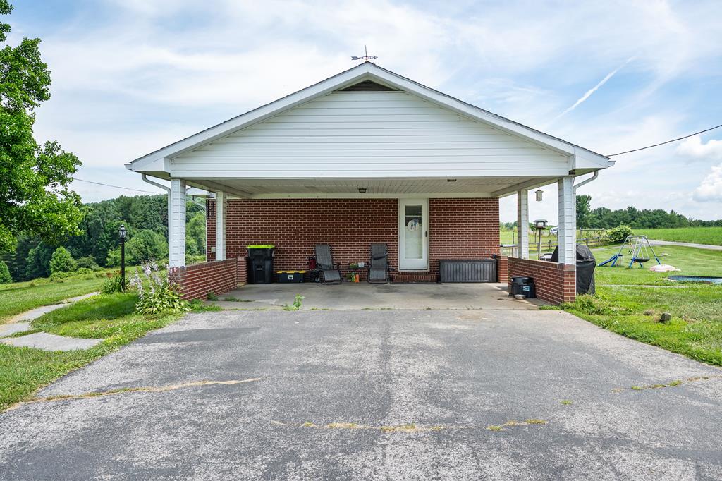 4139 Joy Ranch Road Hillsville, VA 24343 - Photo 55 of 59 Gallery Image 55