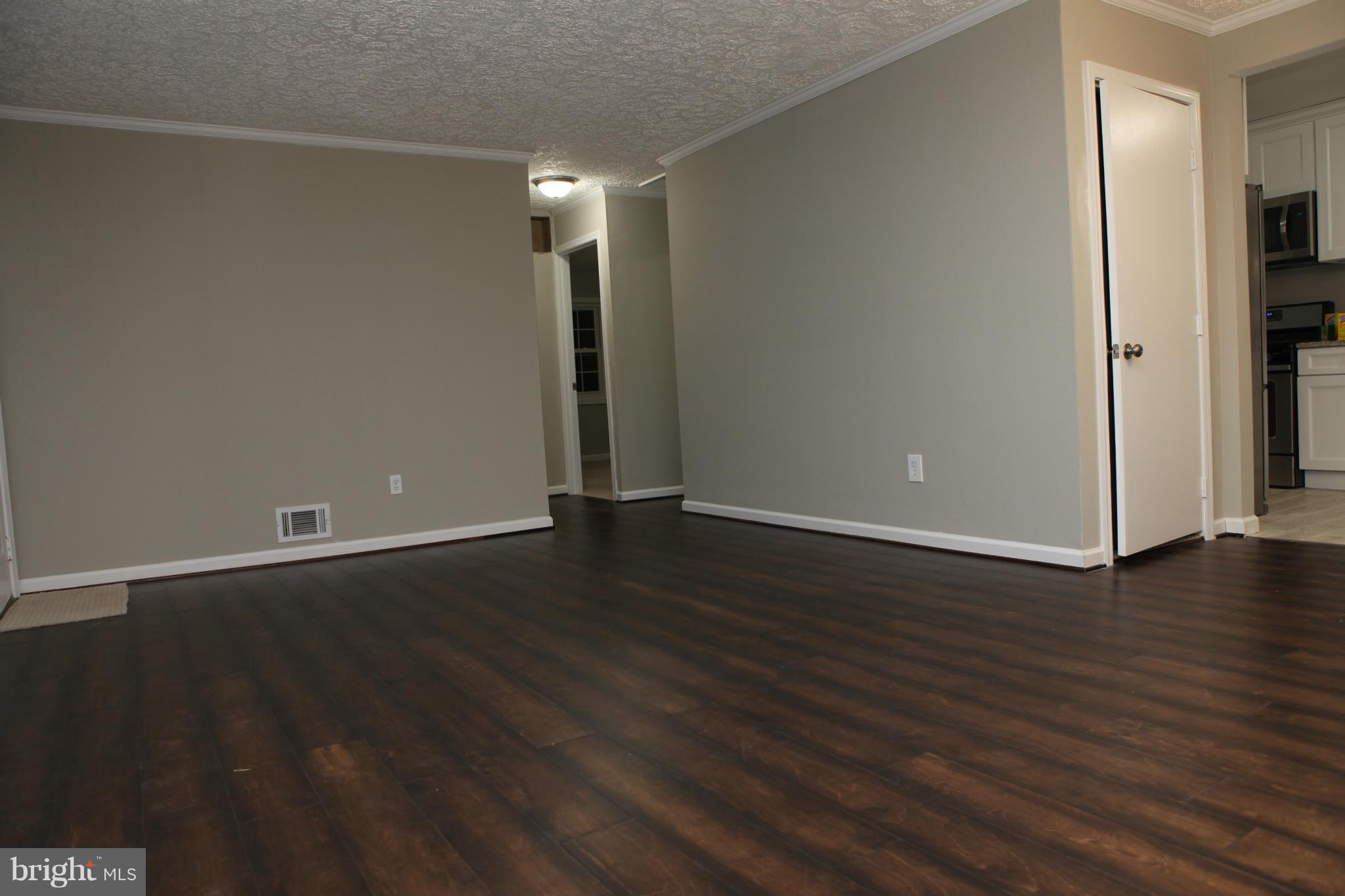 4100 Ronson Drive Alexandria, VA 22310 - Photo 5 of 25 Family Room