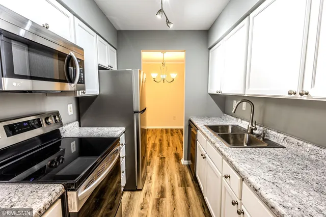 $109,500 | 6309 York Avenue South, Unit 104, Edina, MN 55435