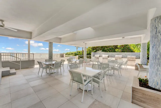 $1,400,000 | 4746 South Ocean Boulevard, Unit 6, Highland Beach, FL 33487