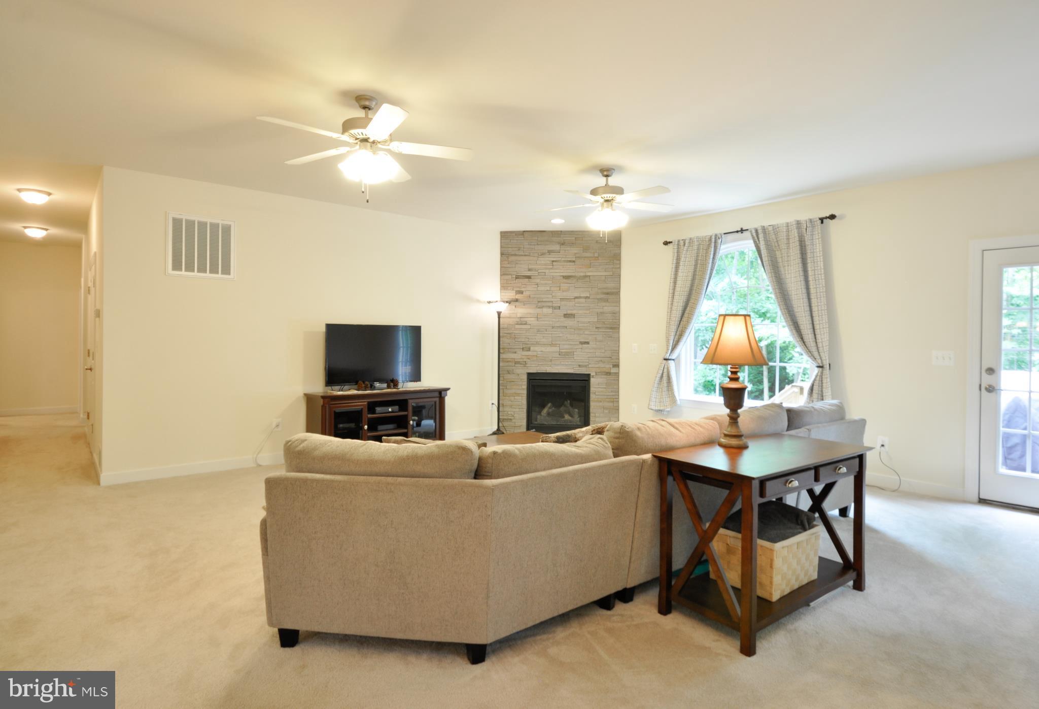 303 Happy Creek Road Locust Grove, VA 22508 - Photo 11 of 30 Living Room