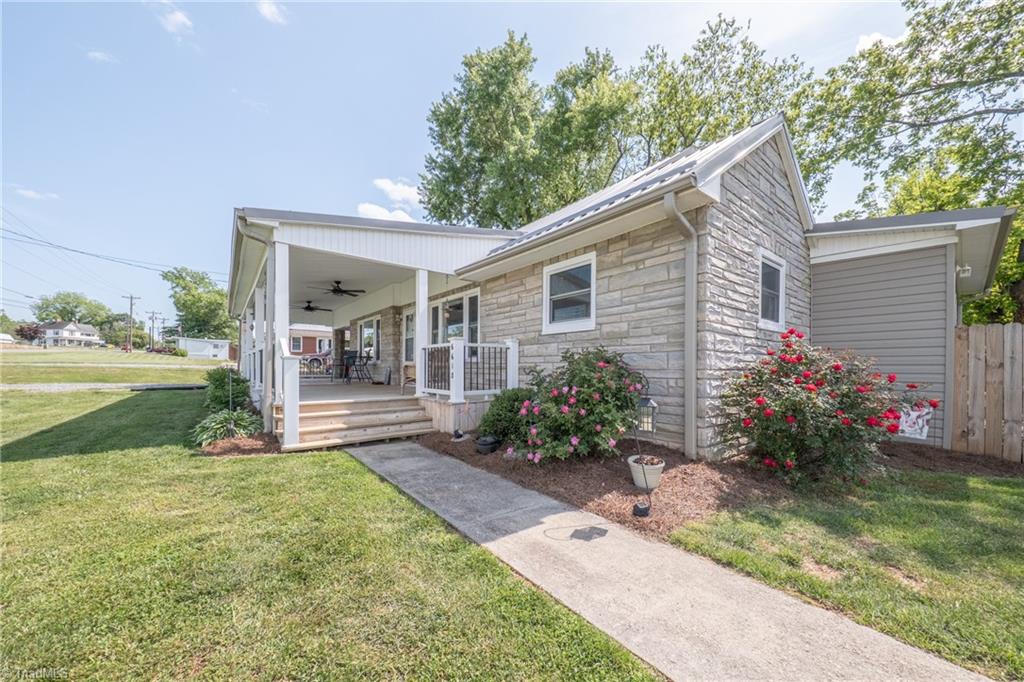 6618 Westfield Road Westfield, NC 27053 - Photo 2 of 45