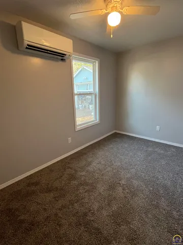 $900 | 2011 West 7th Avenue, Emporia, KS 66801