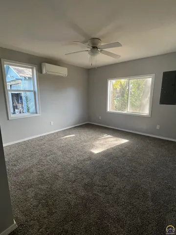 $900 | 2011 West 7th Avenue, Emporia, KS 66801