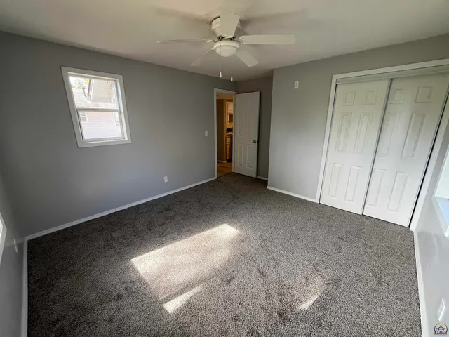 $900 | 2011 West 7th Avenue, Emporia, KS 66801