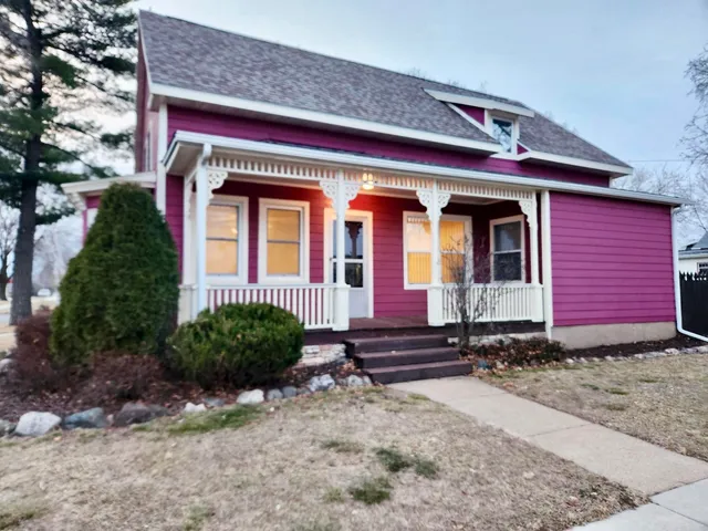 $479,900 | 410 Galena Street, Prairie du Sac, WI 53578