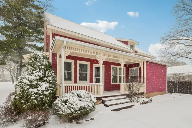 $479,900 | 410 Galena Street, Prairie du Sac, WI 53578