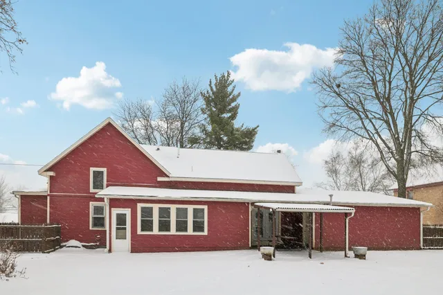 $479,900 | 410 Galena Street, Prairie du Sac, WI 53578