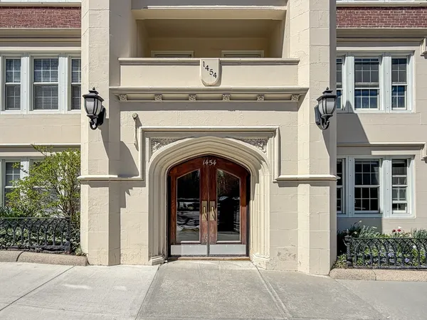 $574,800 | 1450-1454 Beacon Street, Unit 644, Brookline, MA 02446