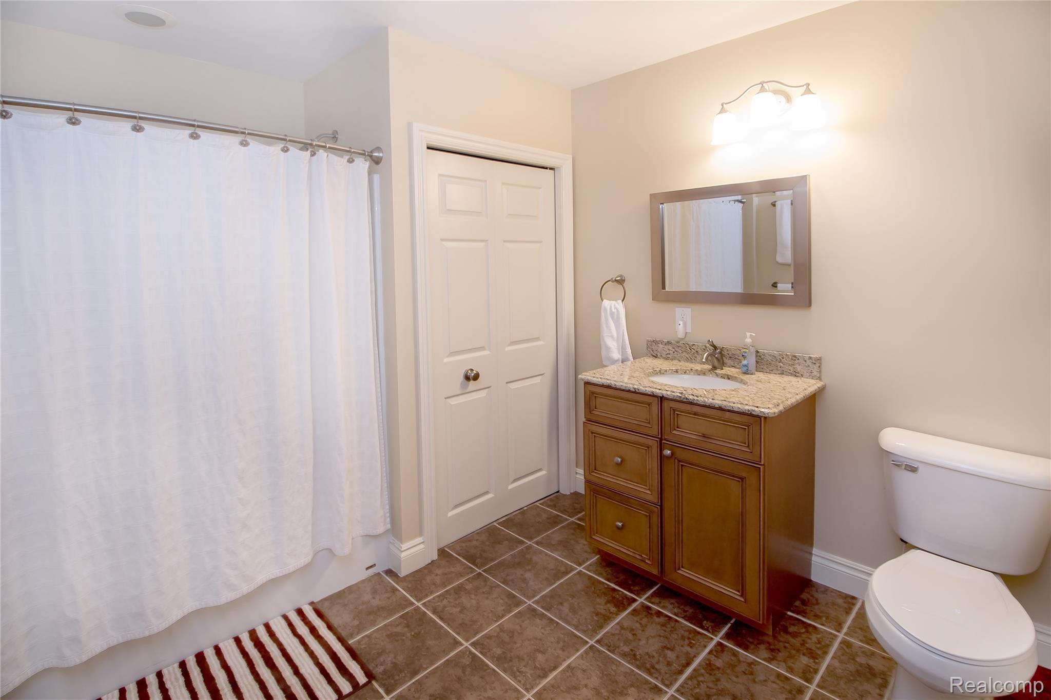 3003 Brophy Road Howell, MI 48855 - Photo 31 of 41 IMG_0094.jpg