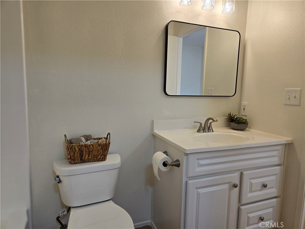 11311 Tampa Avenue, Unit 46 Porter Ranch, CA 91326 - Photo 23 of 35