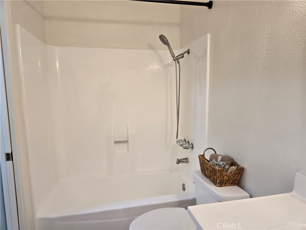 11311 Tampa Avenue, Unit 46 Porter Ranch, CA 91326 - Photo 24 of 35