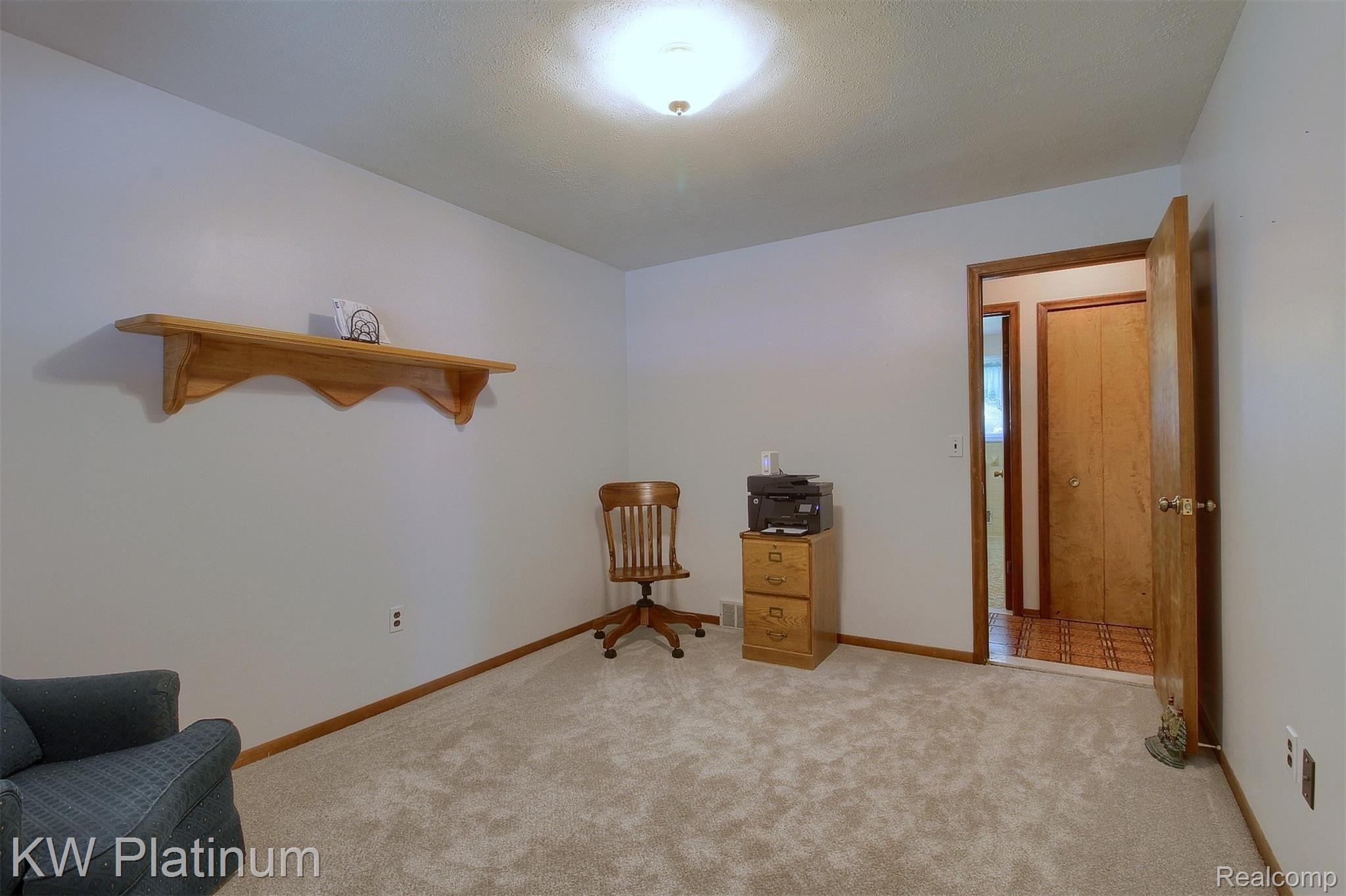 48969 Callens Road New Baltimore, MI 48047 - Photo 14 of 34 15-Master Bedroom 2nd View.jpg