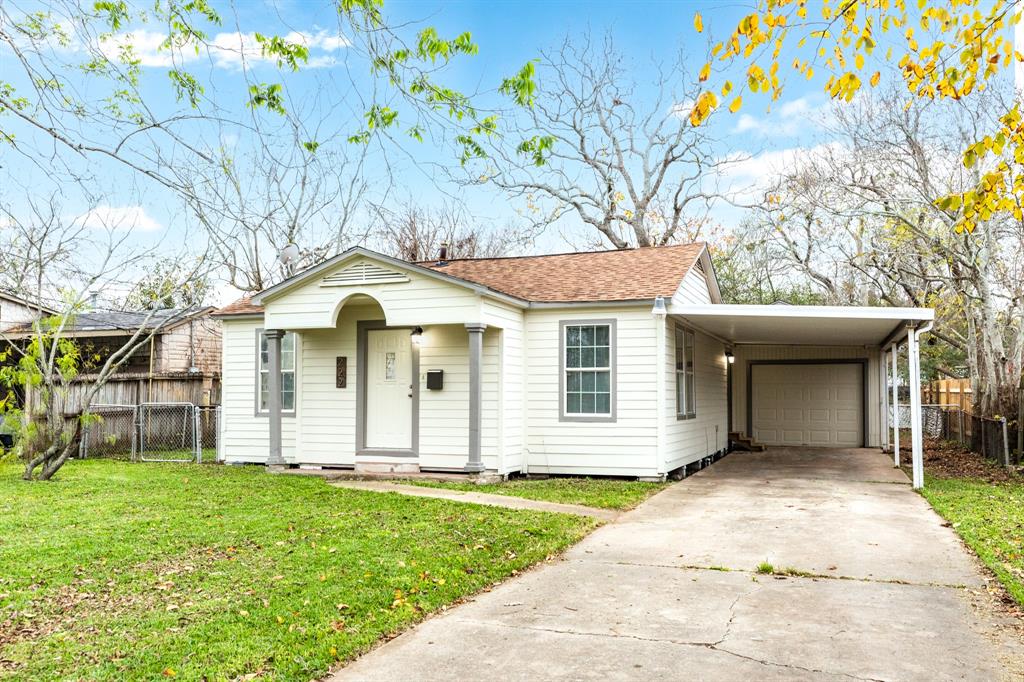 222 North Shady Oaks St  