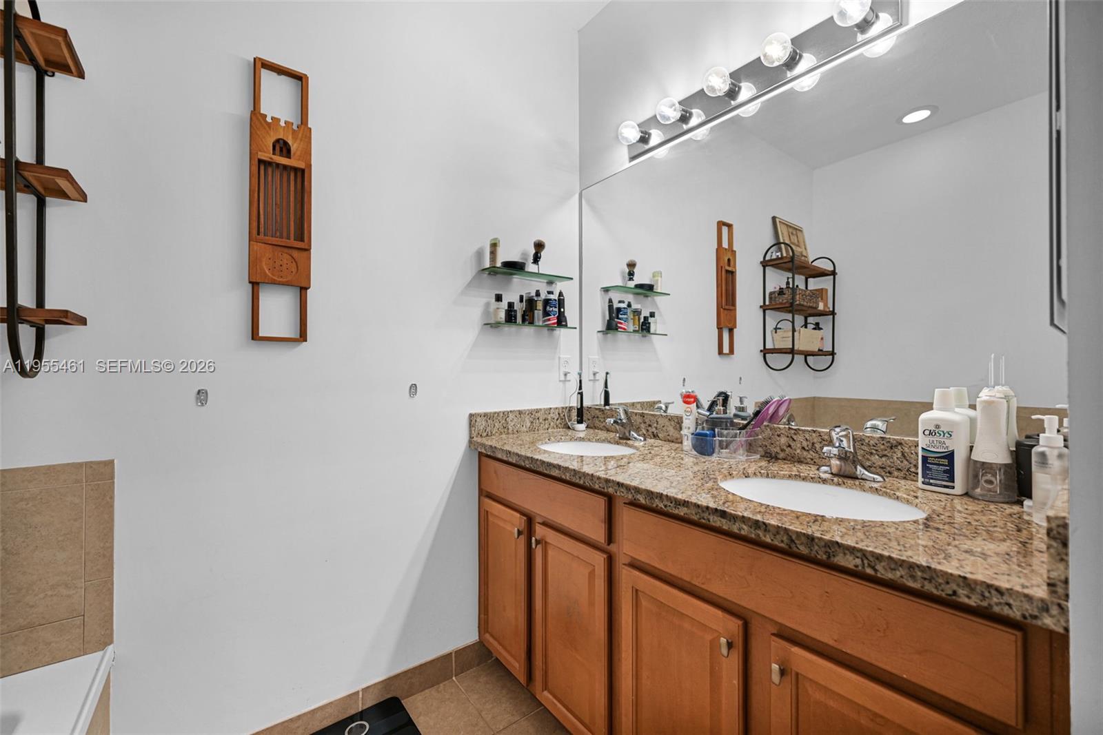 2666 Southwest 118 Road Miramar, FL 33025 - Photo 18 of 64