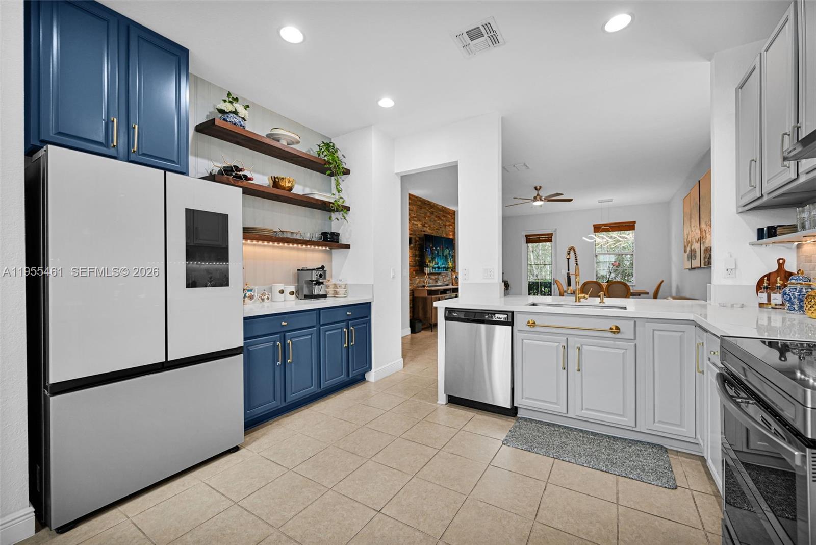 2666 Southwest 118 Road Miramar, FL 33025 - Photo 2 of 64