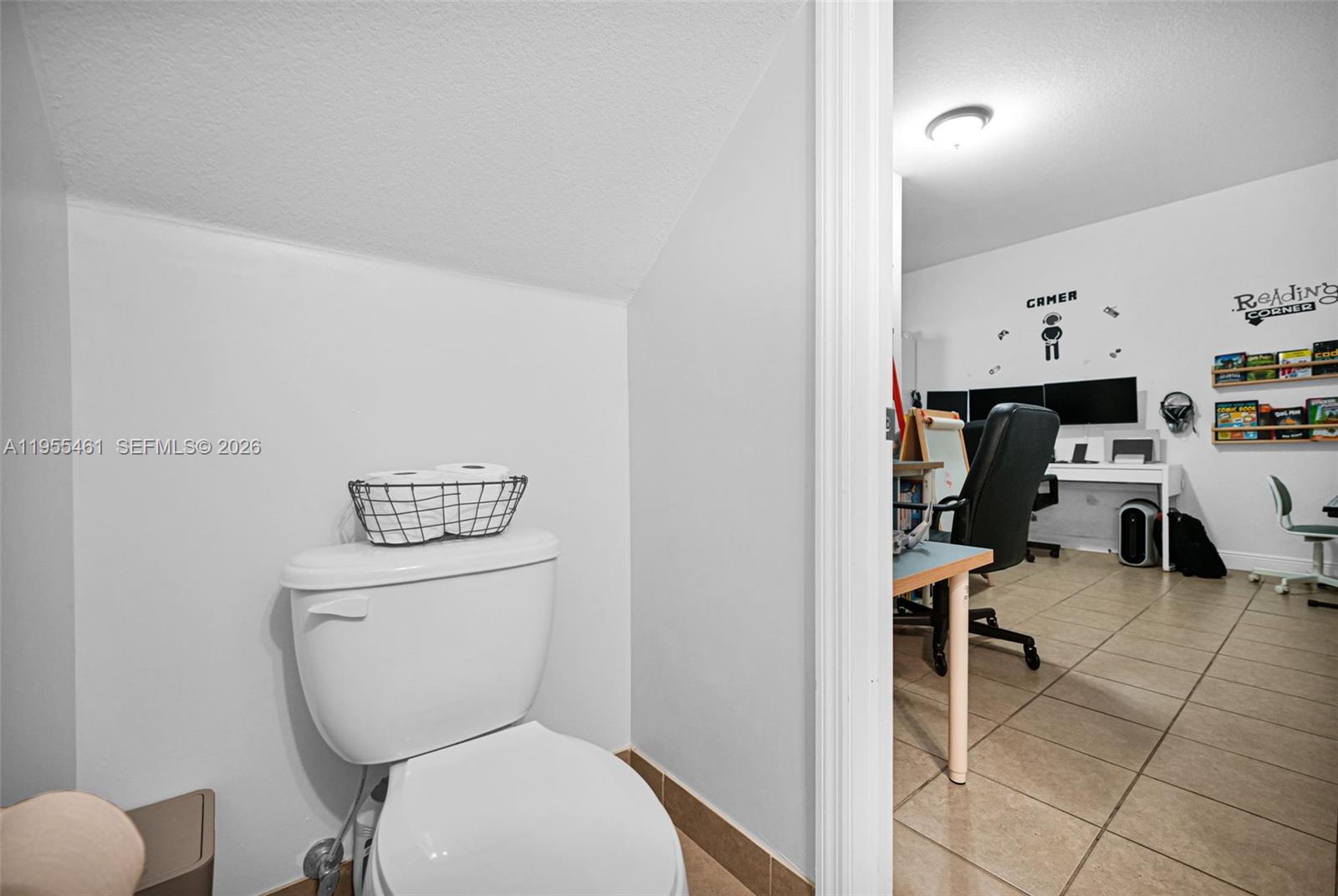 2666 Southwest 118 Road Miramar, FL 33025 - Photo 34 of 64