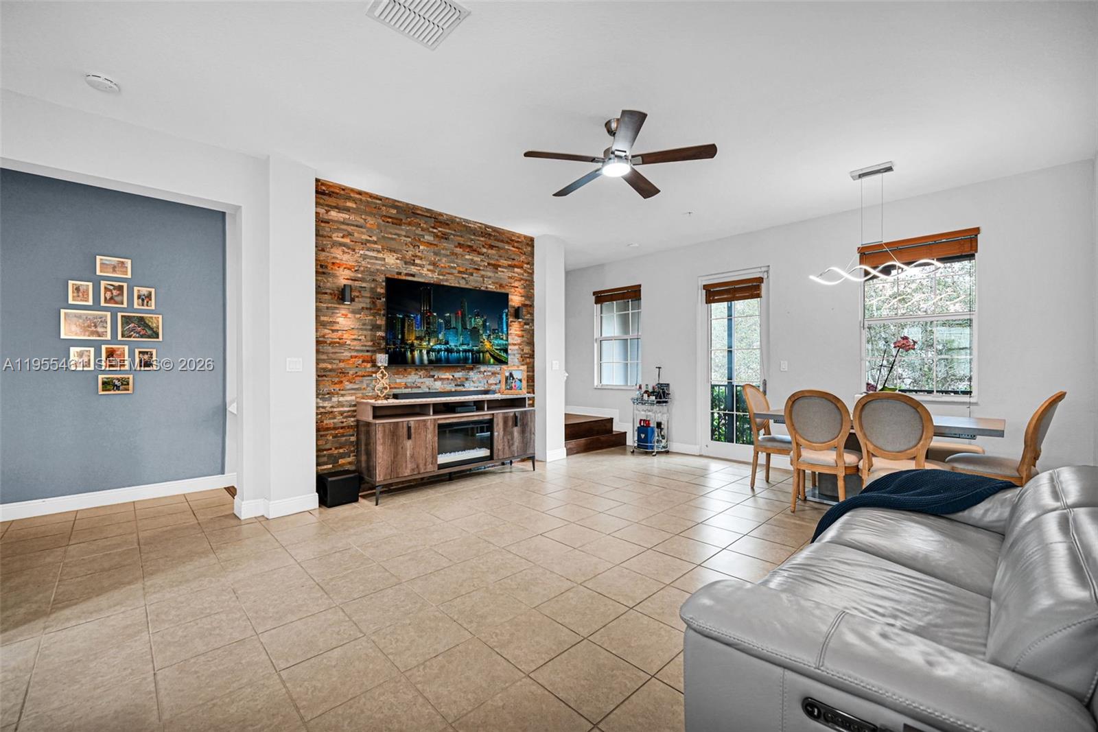 2666 Southwest 118 Road Miramar, FL 33025 - Photo 7 of 64