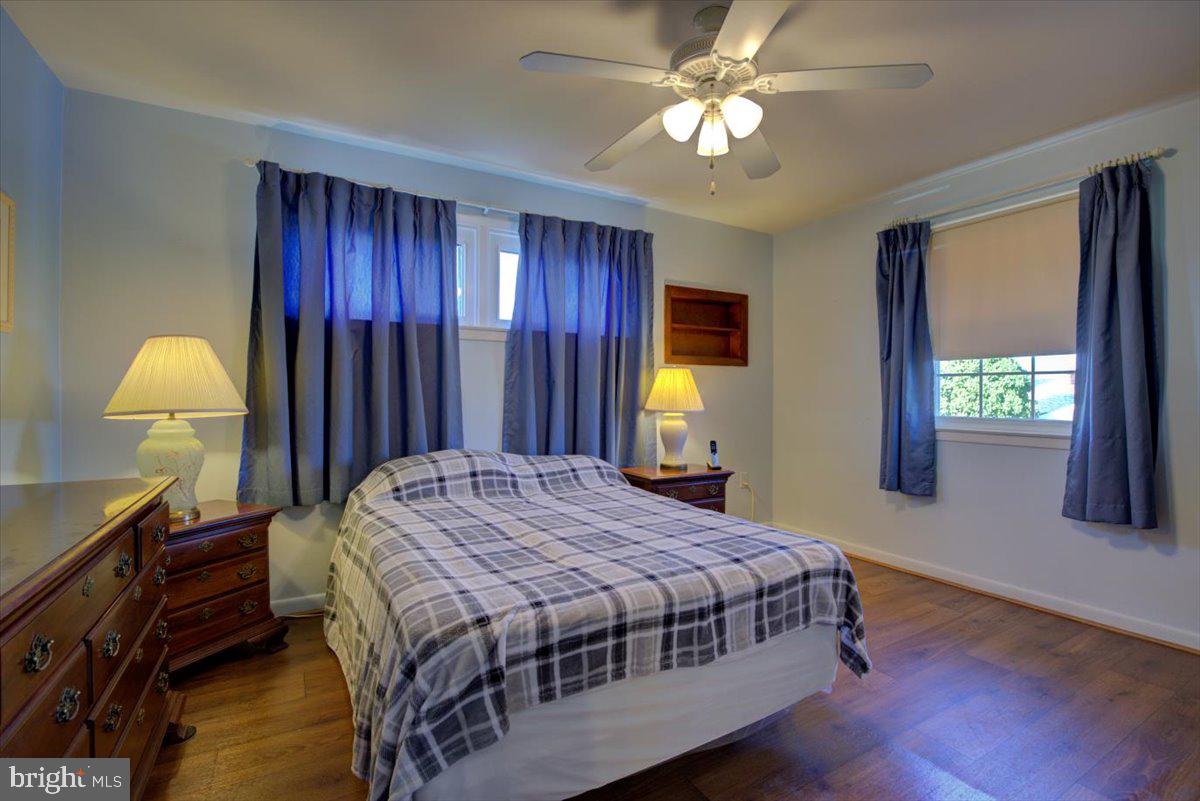 1213 Woodside Road Conshohocken, PA 19428 - Photo 25 of 29 Bedroom 1