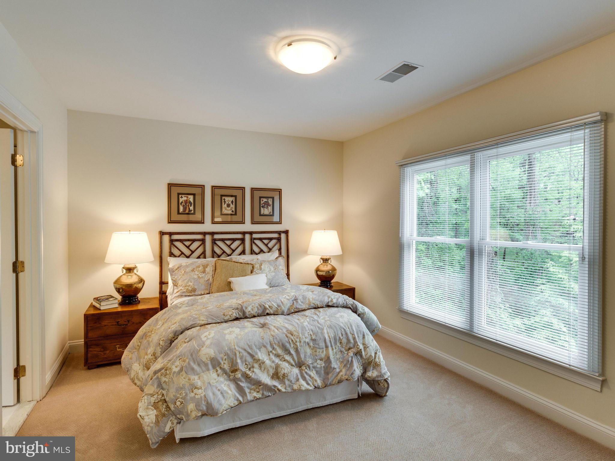 6400 Oak Meadow Way McLean, VA 22101 - Photo 19 of 30 Bedroom 3