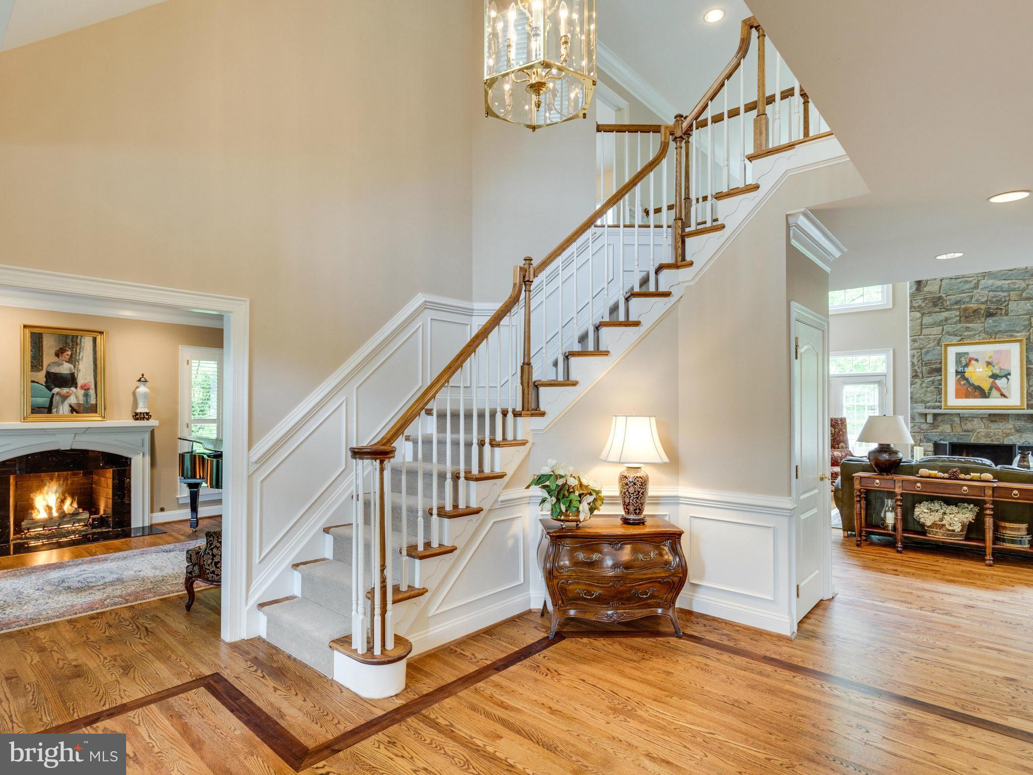 6400 Oak Meadow Way McLean, VA 22101 - Photo 3 of 30 Two-story Foyer