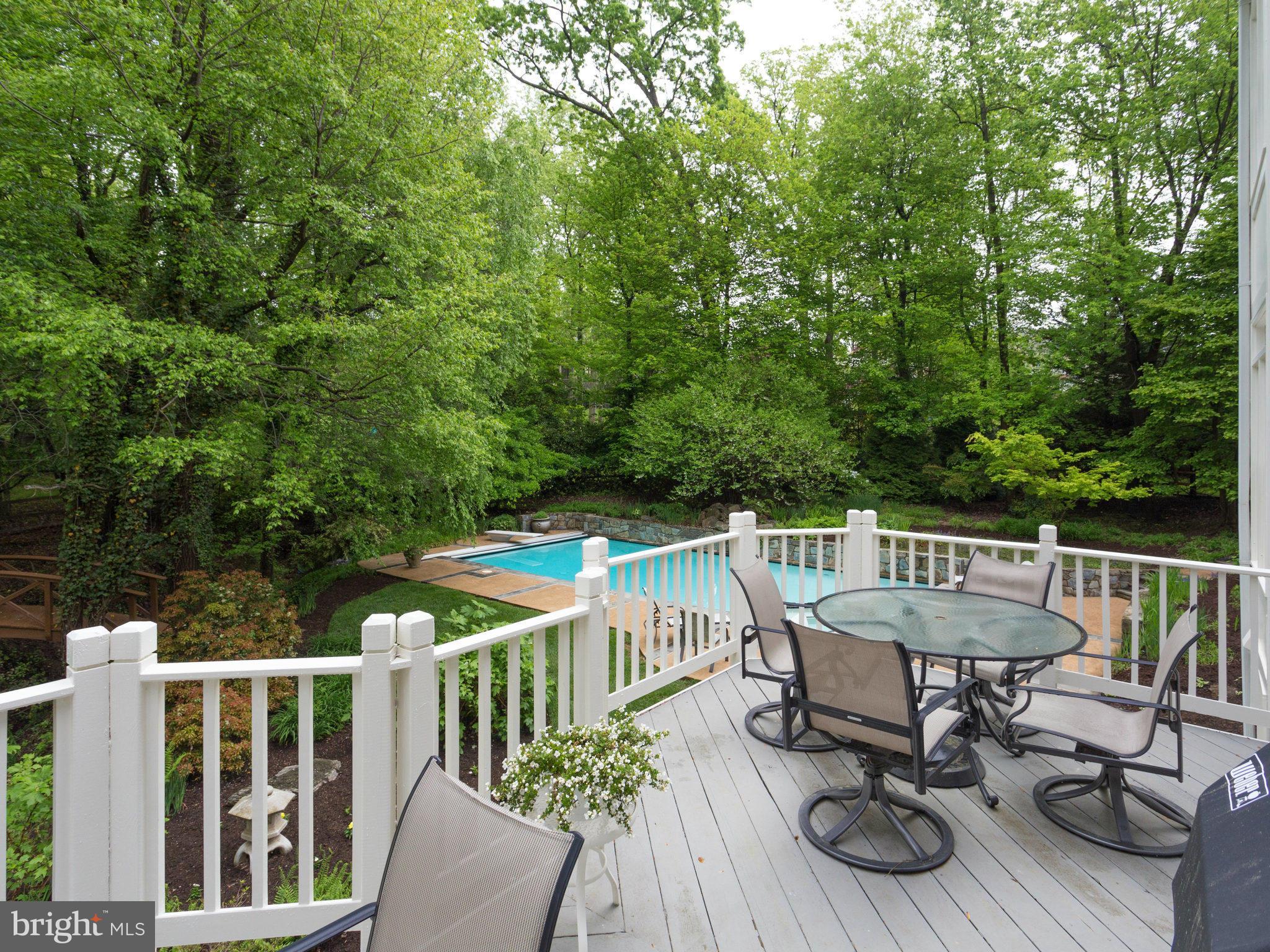 6400 Oak Meadow Way McLean, VA 22101 - Photo 30 of 30 Exterior (Rear)