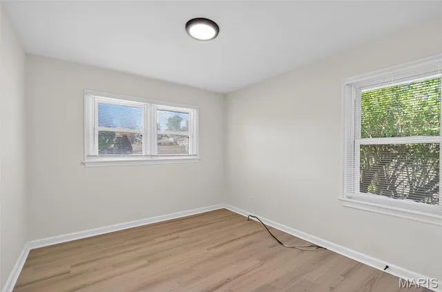 $174,900 | 1110 St Bernadette Lane, Florissant, MO 63031