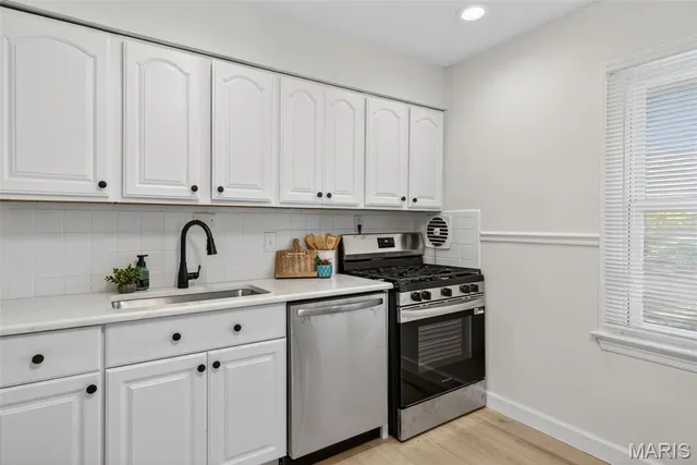 $174,900 | 1110 St Bernadette Lane, Florissant, MO 63031