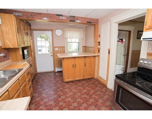 2 Primrose Street West Springfield, MA 01089 - Photo 8 of 37 Gallery Image 8