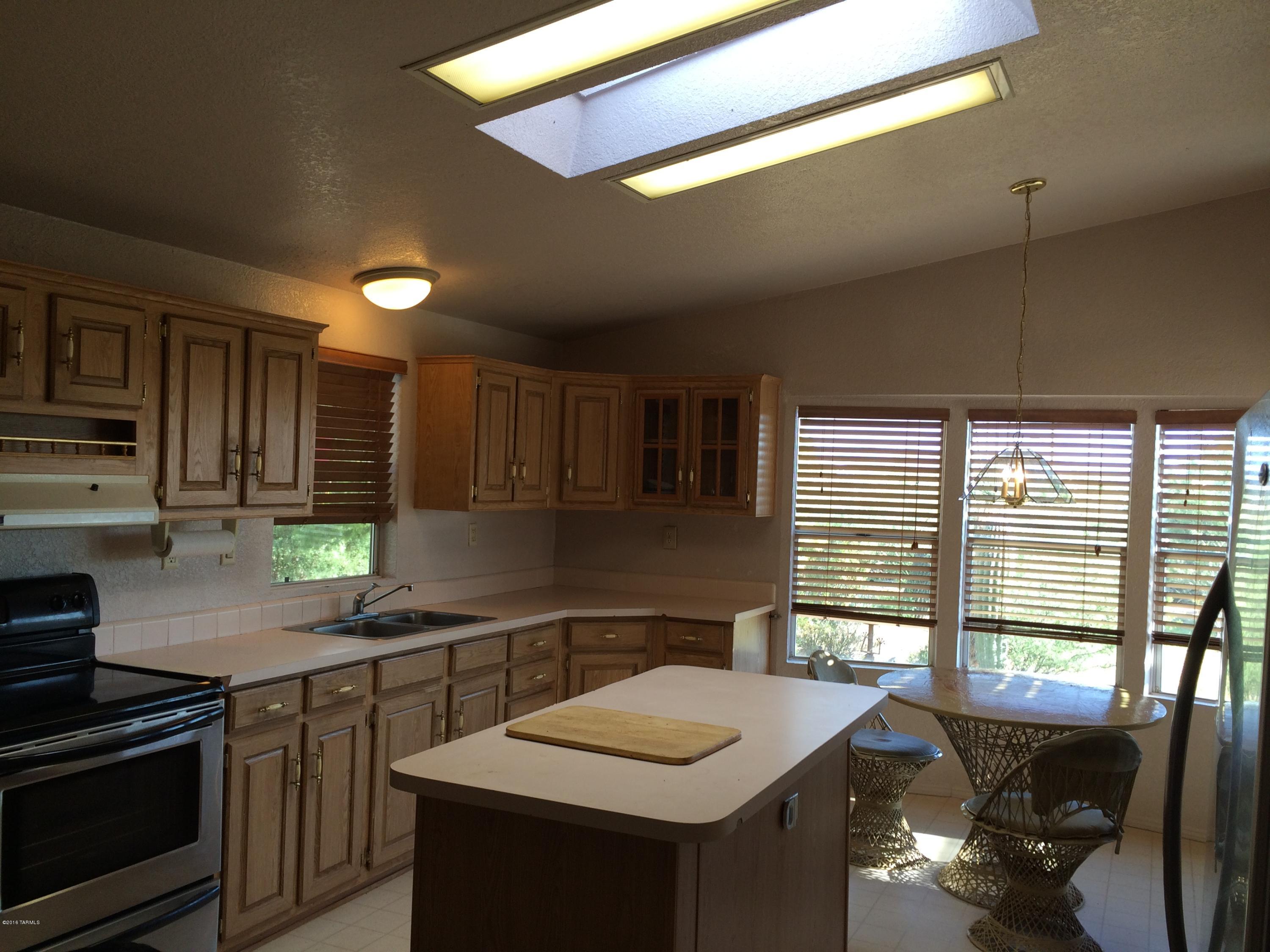22257 South Shootingstar Road Tucson, AZ 85739 - Photo 11 of 47