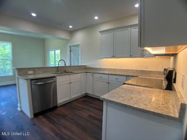 $2,550 | 15429 Straw Street, Biloxi, MS 39532