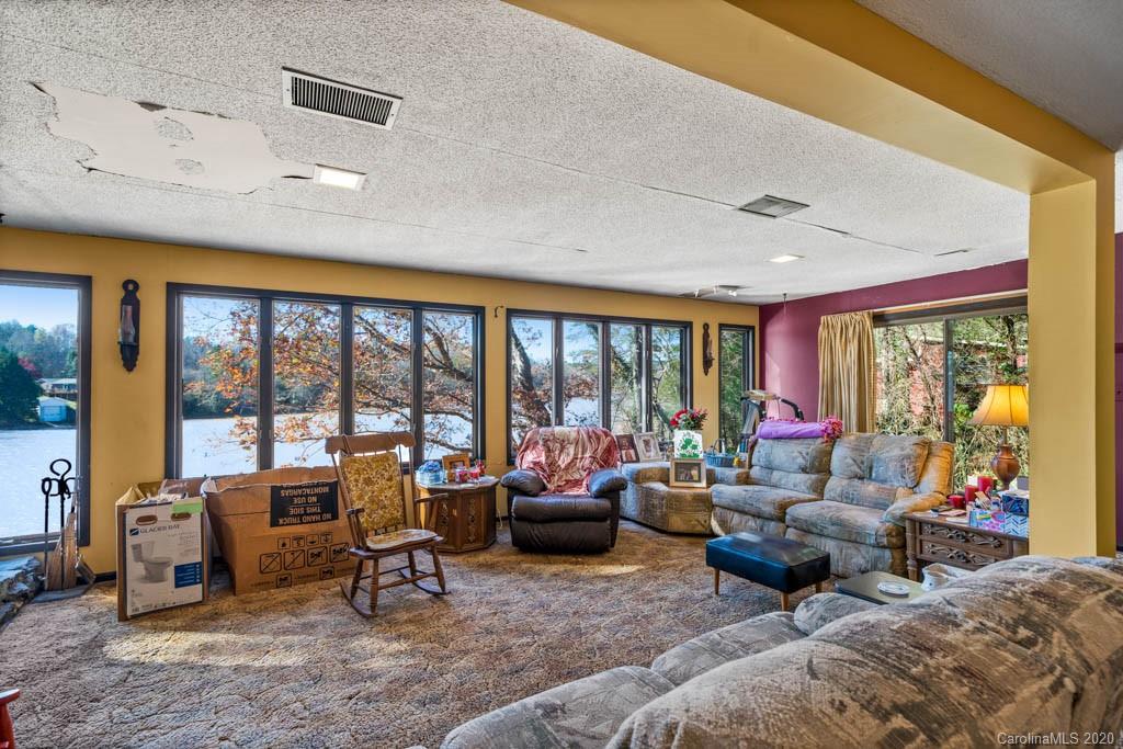 211 Rocky View Road Taylorsville, NC 28681 - Photo 5 of 45 Gallery Image 5