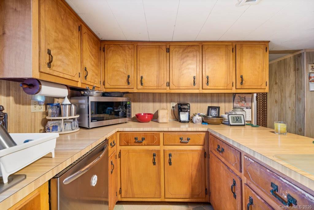 211 Rocky View Road Taylorsville, NC 28681 - Photo 7 of 45 Gallery Image 7