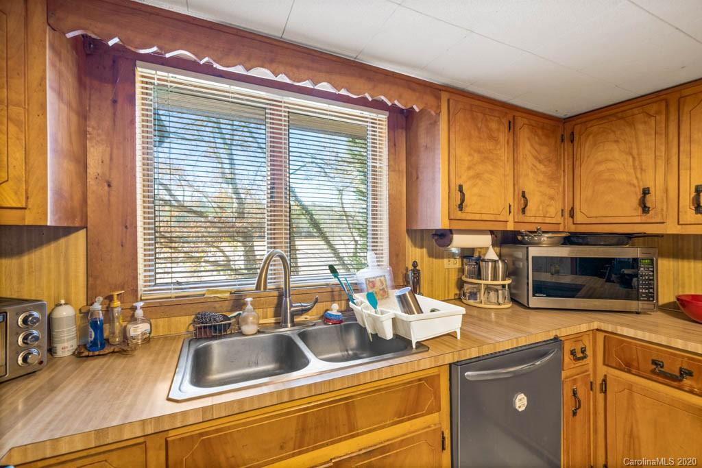 211 Rocky View Road Taylorsville, NC 28681 - Photo 9 of 45 Gallery Image 9