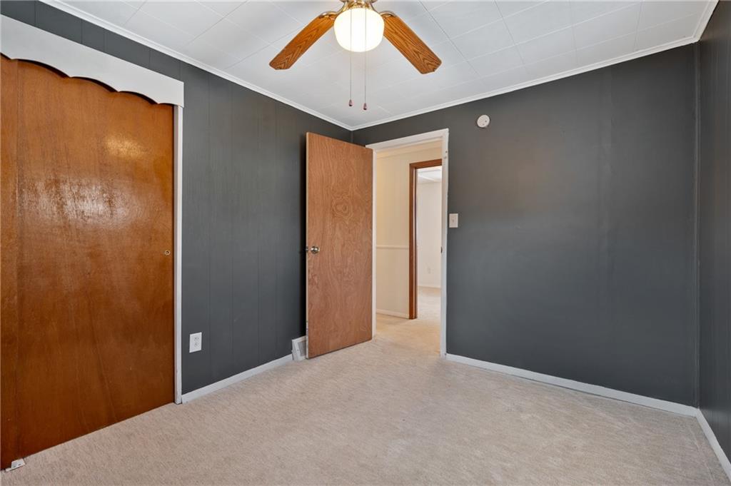 185 Foxwood Road Coraopolis, PA 15108 - Photo 16 of 38