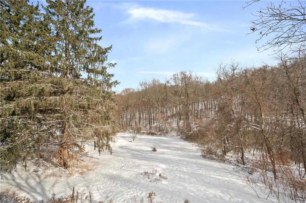 185 Foxwood Road Coraopolis, PA 15108 - Photo 34 of 38