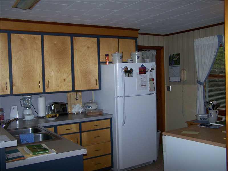 163 West Shore Road Waterboro, ME 04030 - Photo 5 of 14 Kitchen.