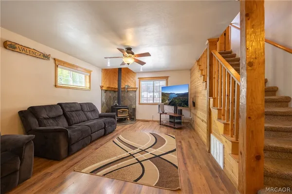 $440,000 | 209 West Meadow Lane, Big Bear City, CA 92314