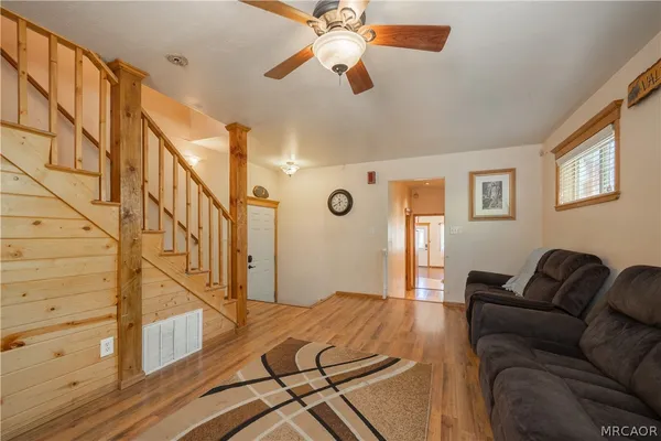 $440,000 | 209 West Meadow Lane, Big Bear City, CA 92314