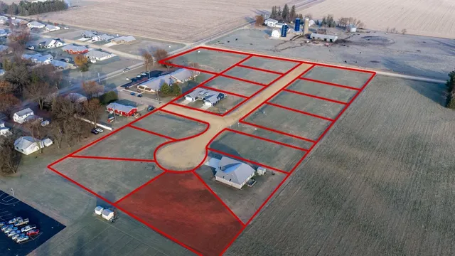 $31,715 | 305 3rd Street Northwest, Adams, MN 55909