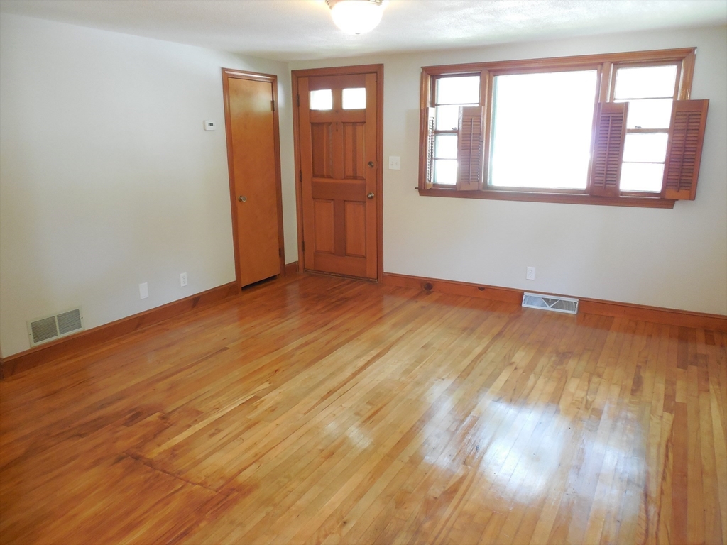 1701 Trapelo Road, Unit 1 Waltham, MA 02451 - Photo 3 of 18