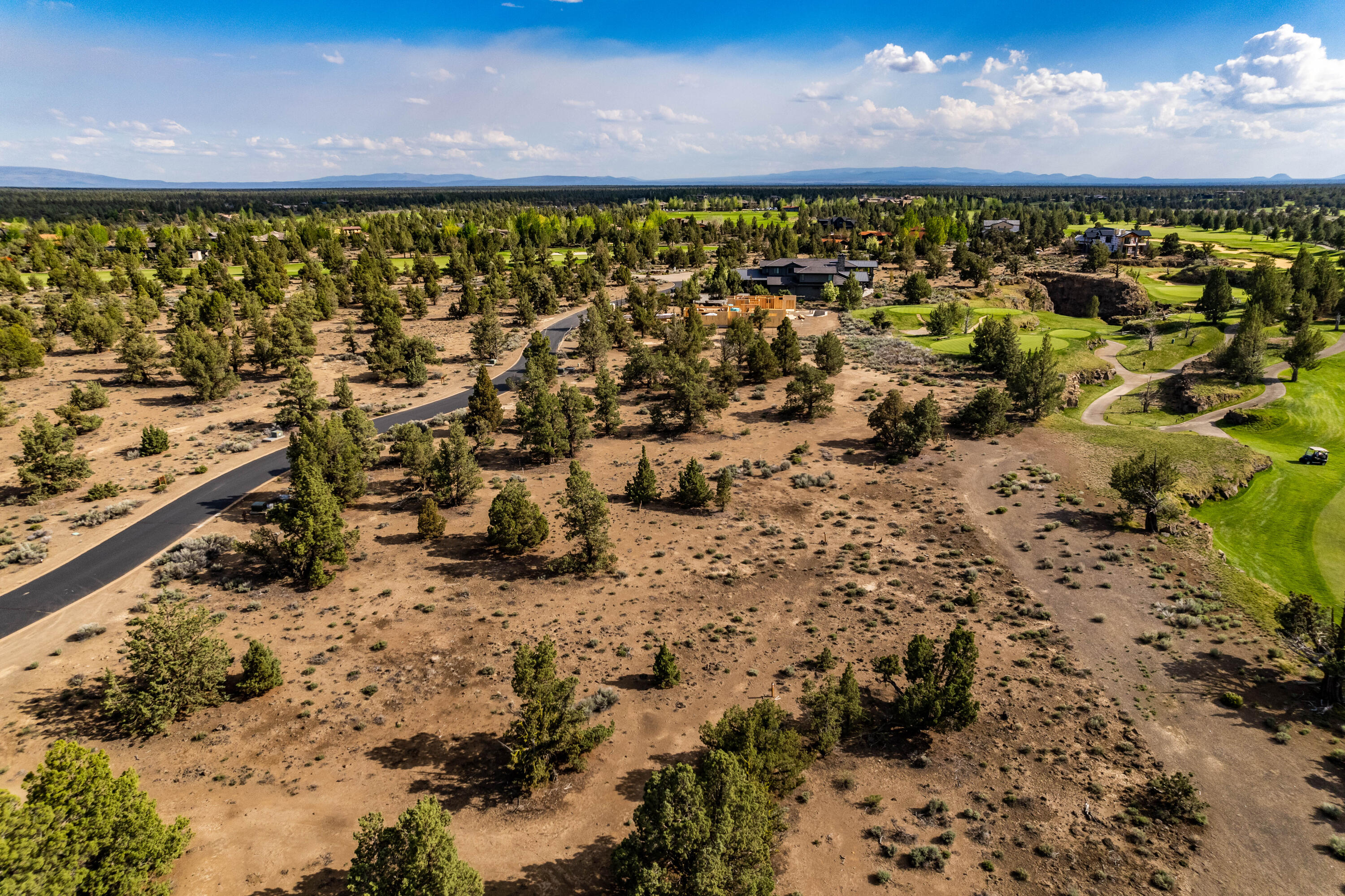 22933 Canyon View Loop, Unit LOT 186 Bend, OR 97701 - Photo 18 of 28 18.Pronghorn Lot 186-20