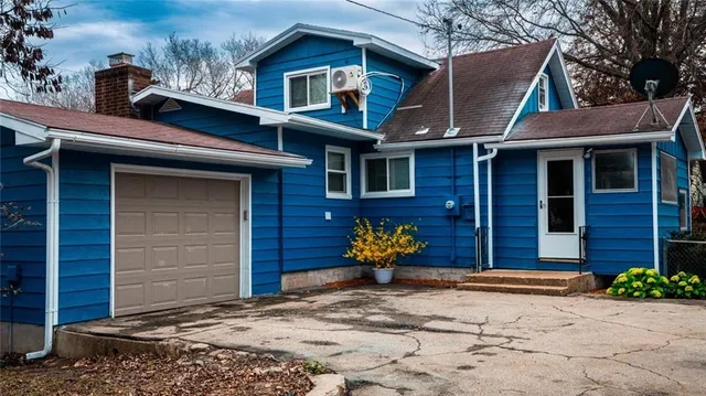 $375,000 | 320 North Fairview Avenue, Liberty, MO 64068